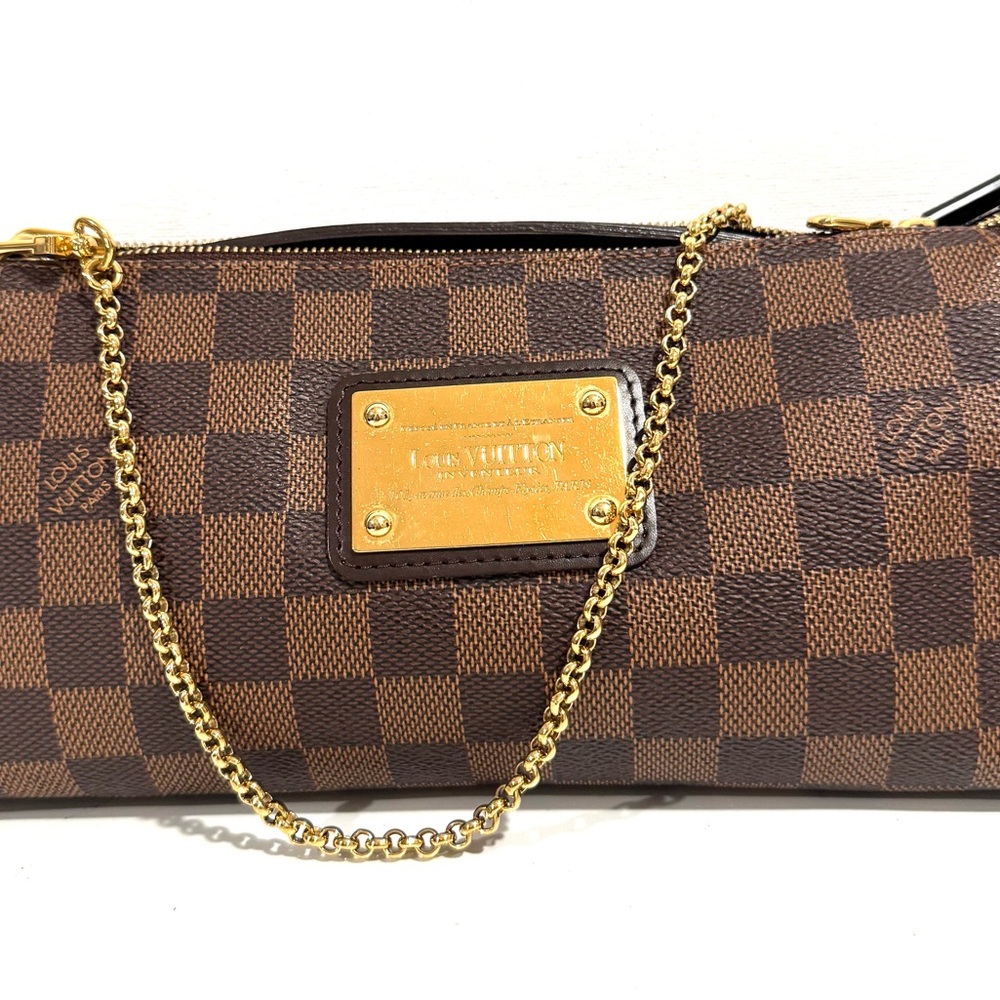 Louis Vuitton Eva Clutch in Damier Ebene - Picture 4 of 8